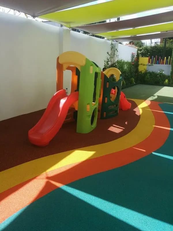 La Petite Ecole