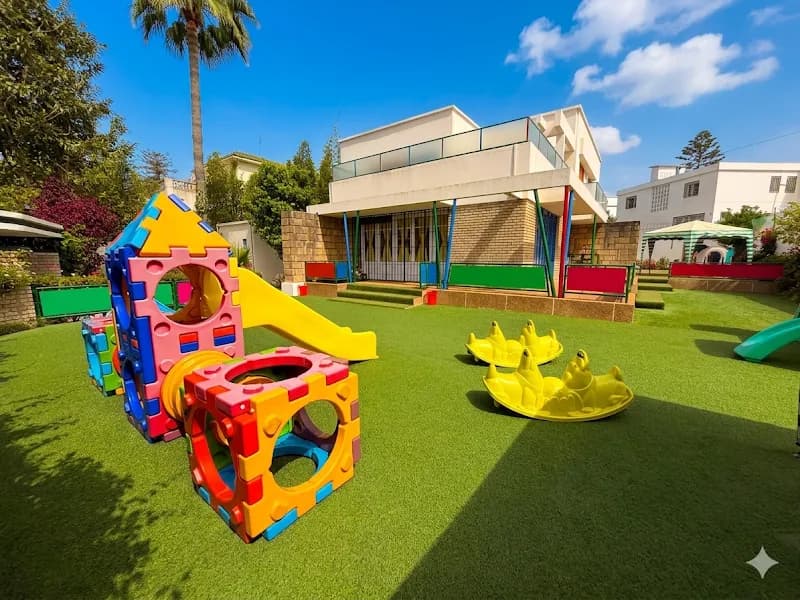 Crèche & Maternelle La Petite Planète