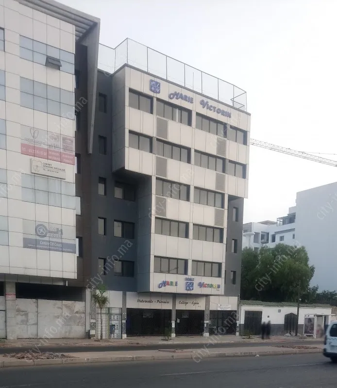 Marie Victorin maternelle , primaire , collège , lycée et centre de langue .
