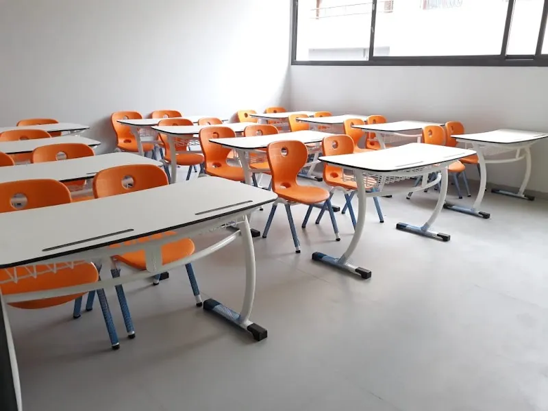 Dream school - مدرسة الحلم